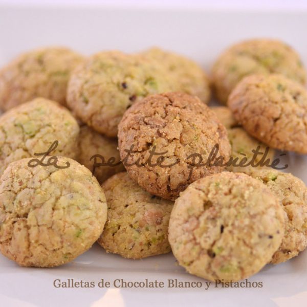 Galletas Artesanas de Chocolate Blanco y Pistachos